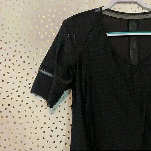 Lululemon Black Mesh Top - Picture 3 of 8